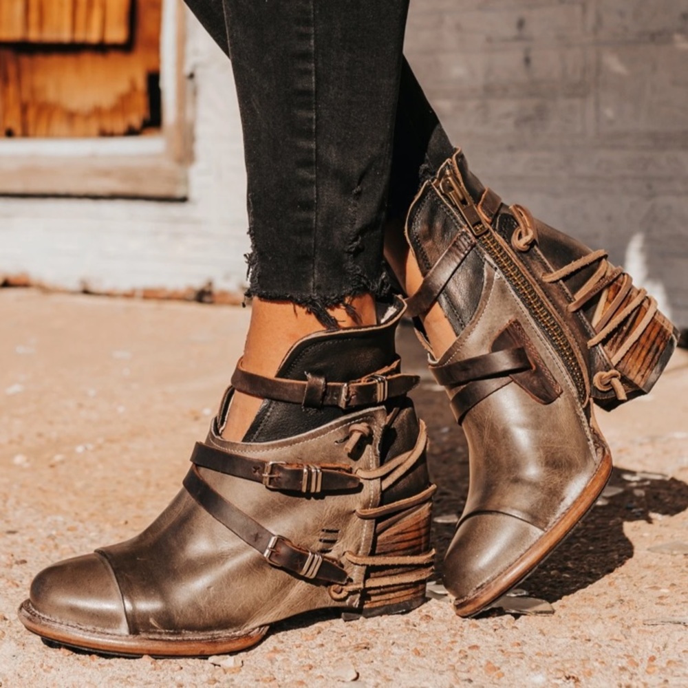 Steve Madden Freebird Crue boots